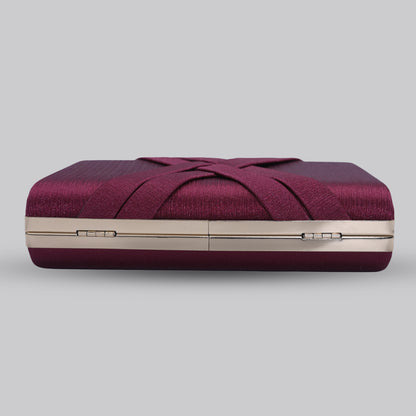 Criss Cross Clutch